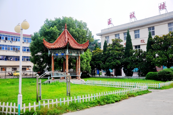 老院區(qū)醫(yī)技樓小圖.jpg