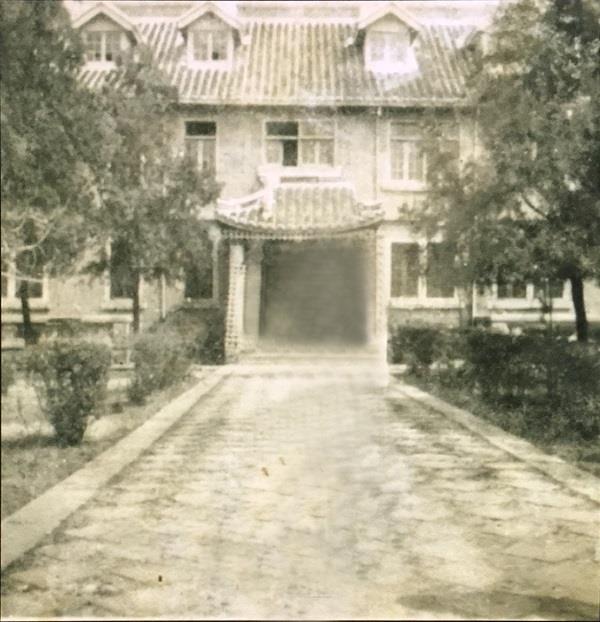 醫(yī)院老樓.jpg